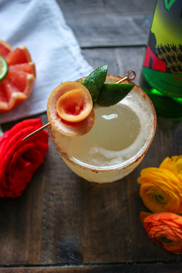 Low Carb Smoky Mezcal Paloma