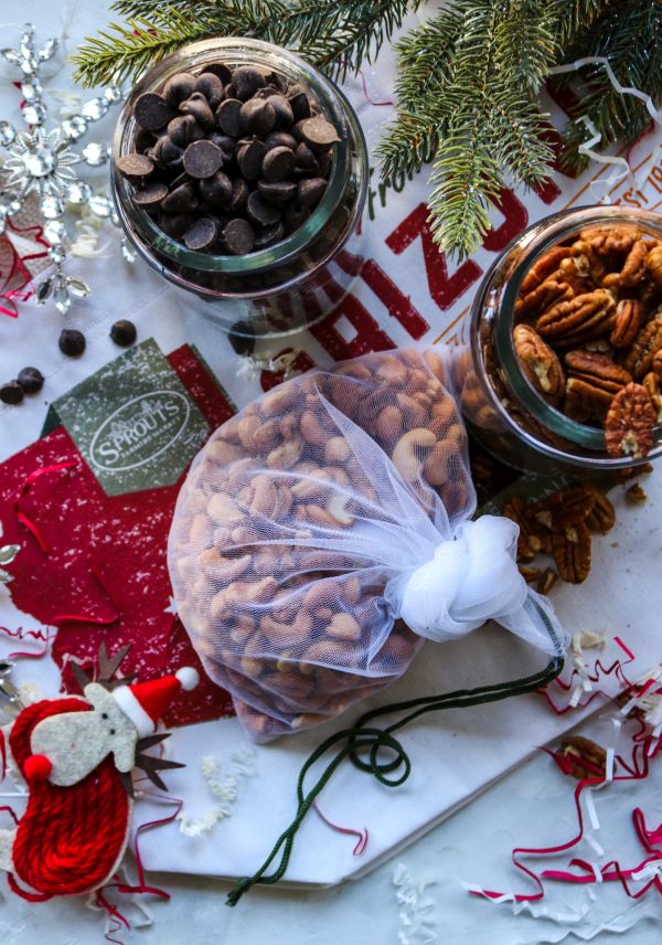 Homemade Keto Turtles