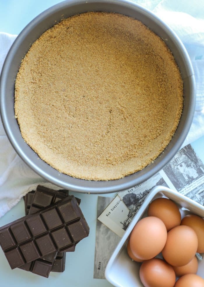 A keto graham cracker pie crust for keto French silk pie.