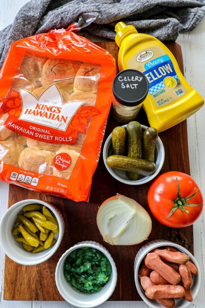 Mini Chicago Hot Dogs Slider ingredients