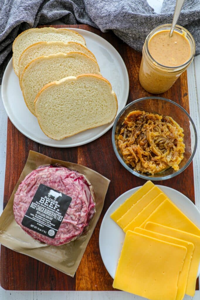 Smashburger Patty Melt (with Sauce) Recipe ingredients