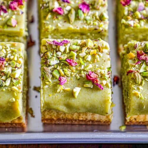 Pistachio Cheesecake Bars