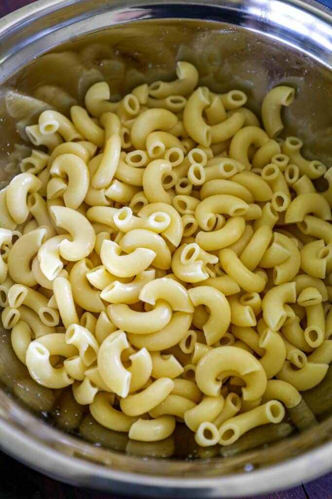 Boiled elbow macaroni noodles in a bowl