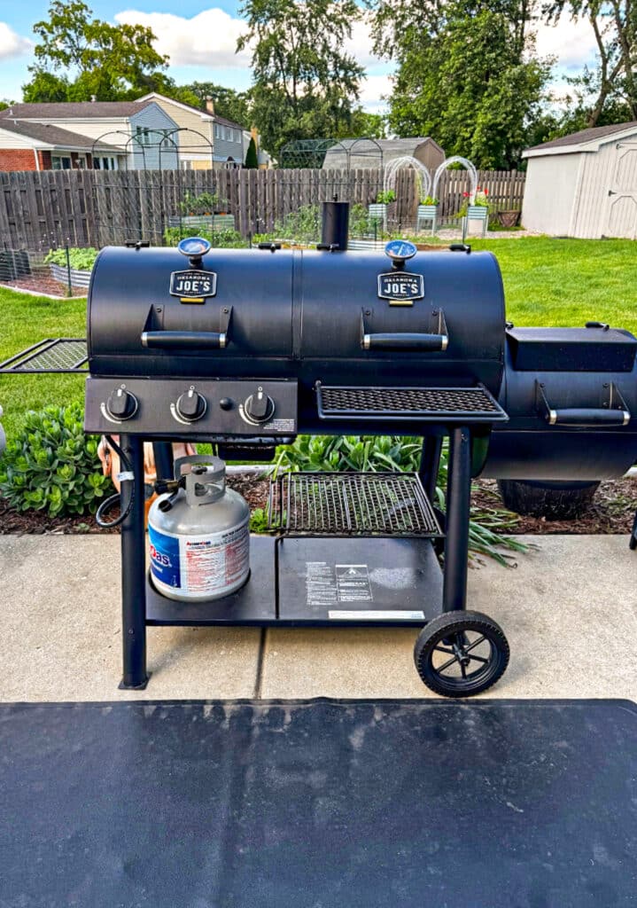 Oklahoma Joes Canyon Combo smoker and gas grill