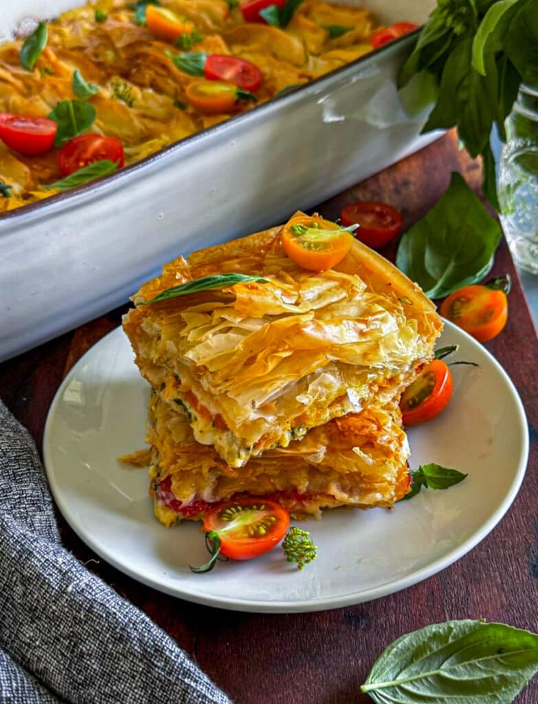tomato phyllo pie