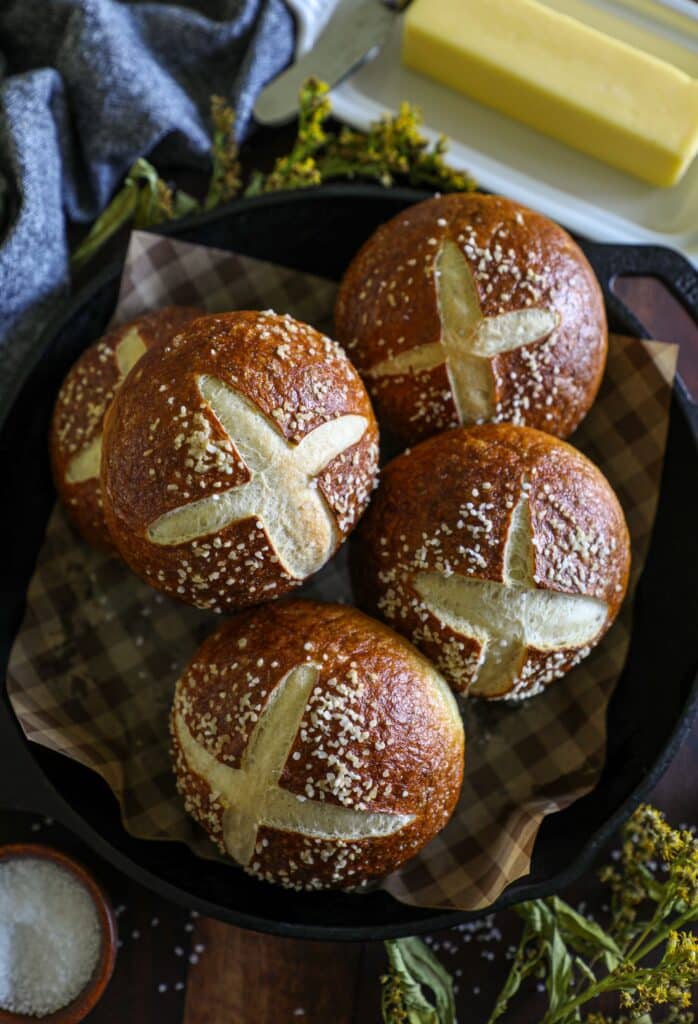 Homemade Pretzel Buns Recipe 